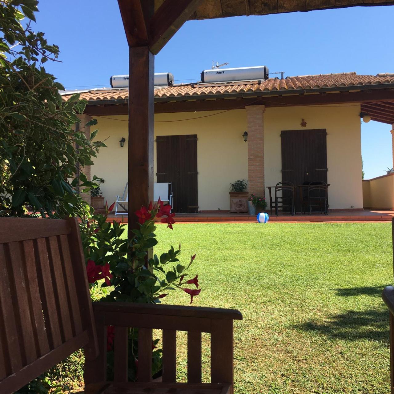 Agriturismo Beveraggio Appartamenti Марина-ді-Гроссето Екстер'єр фото